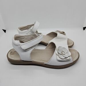 Kai white leather sandals with flower detail size 1.5
